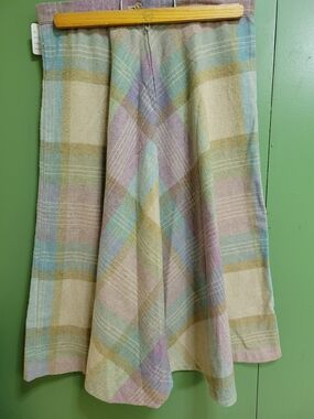 Vintage Women's Plaid Pastel Wool Blend Full Skirt